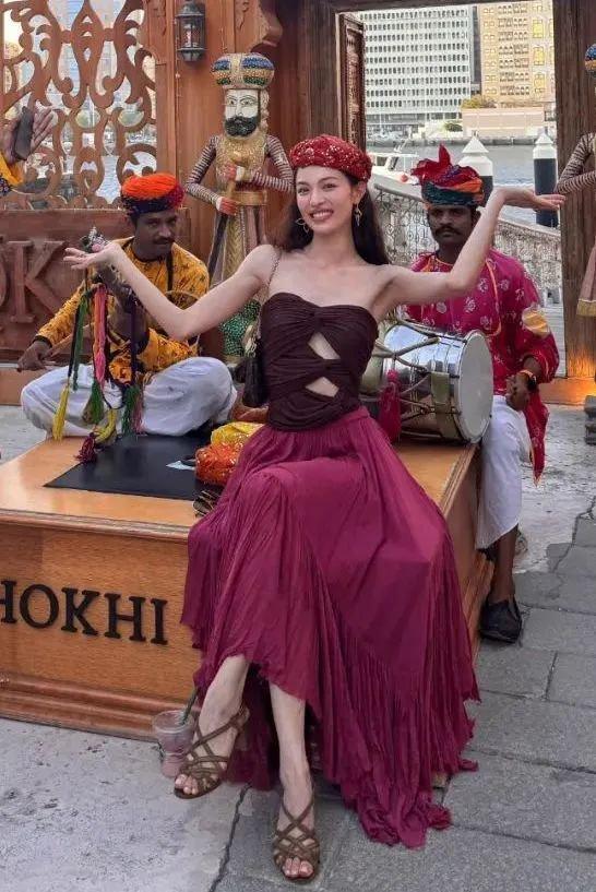 夏日的钟楚曦:你可真是把我辣得说不出话  第11张 夏日的钟楚曦:你可真是把我辣得说不出话  第11张