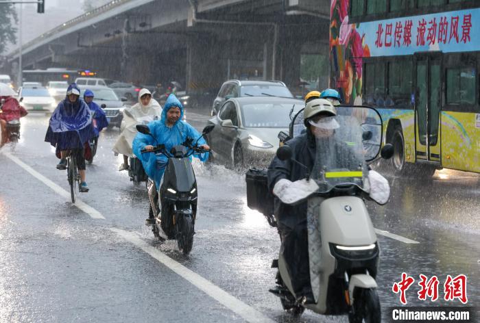 周末北京预计有明显降雨 局地累计雨量可达大暴雨  第2张 周末北京预计有明显降雨 局地累计雨量可达大暴雨  第2张